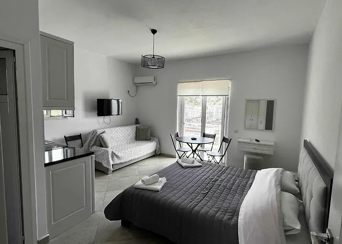 Mariana Apartments